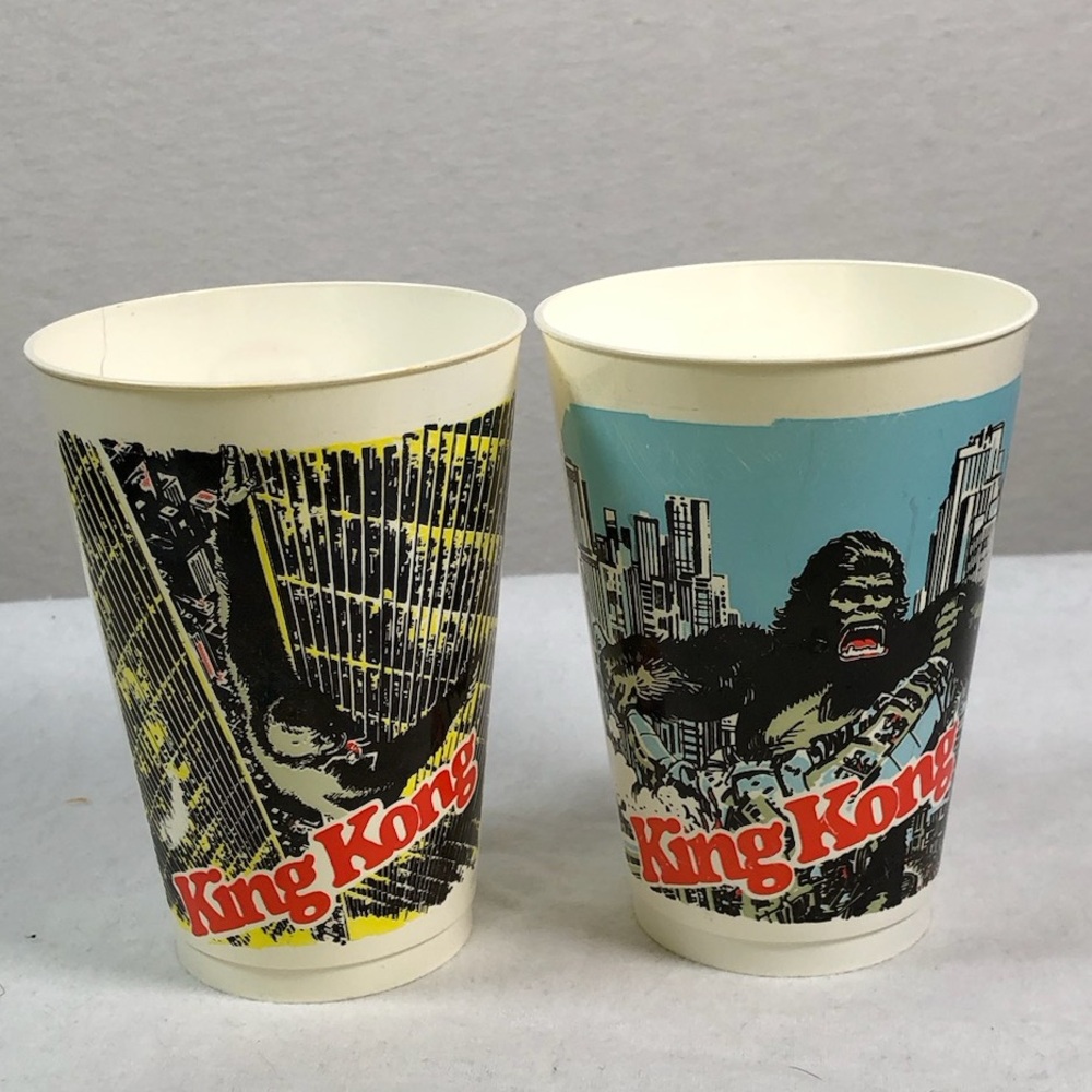 VINTAGE 1976 - 7-ELEVEN KING KONG PLASTIC SLURPEE CUPS